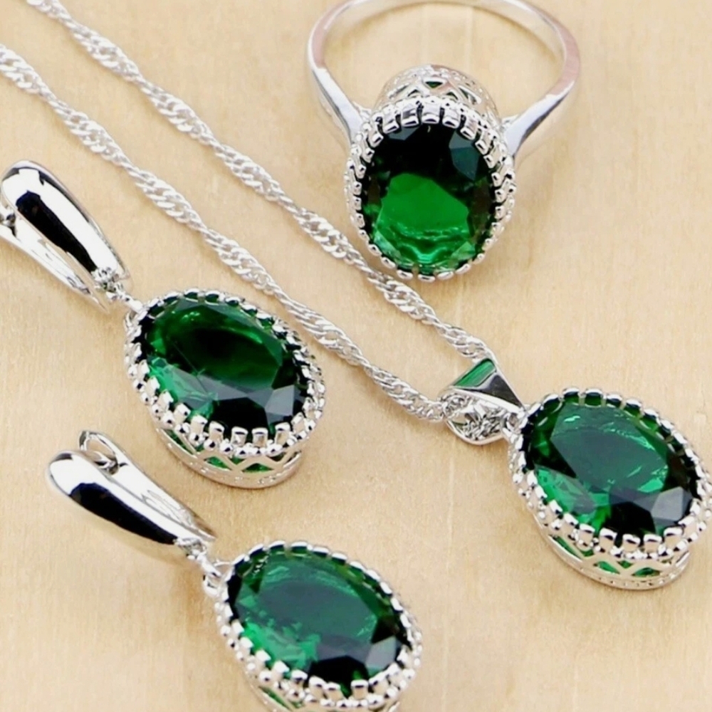 "HOST PICK " Elegant Silver and Green Jewelry Set